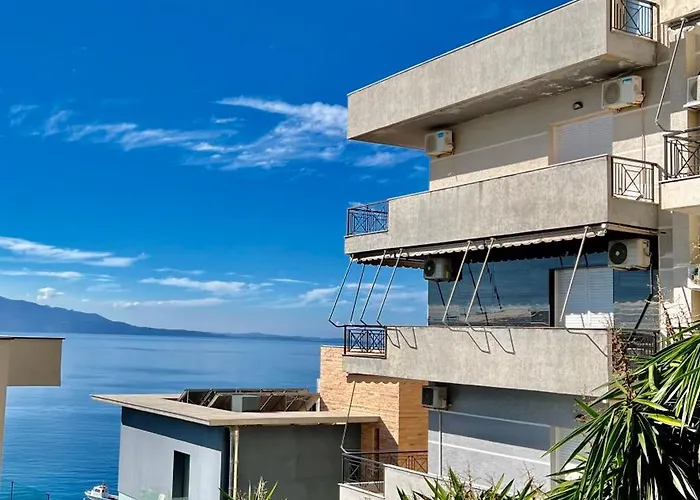 Kleo Seaside Apartments