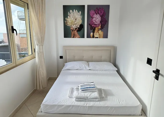 Kleo Seaside Apartments